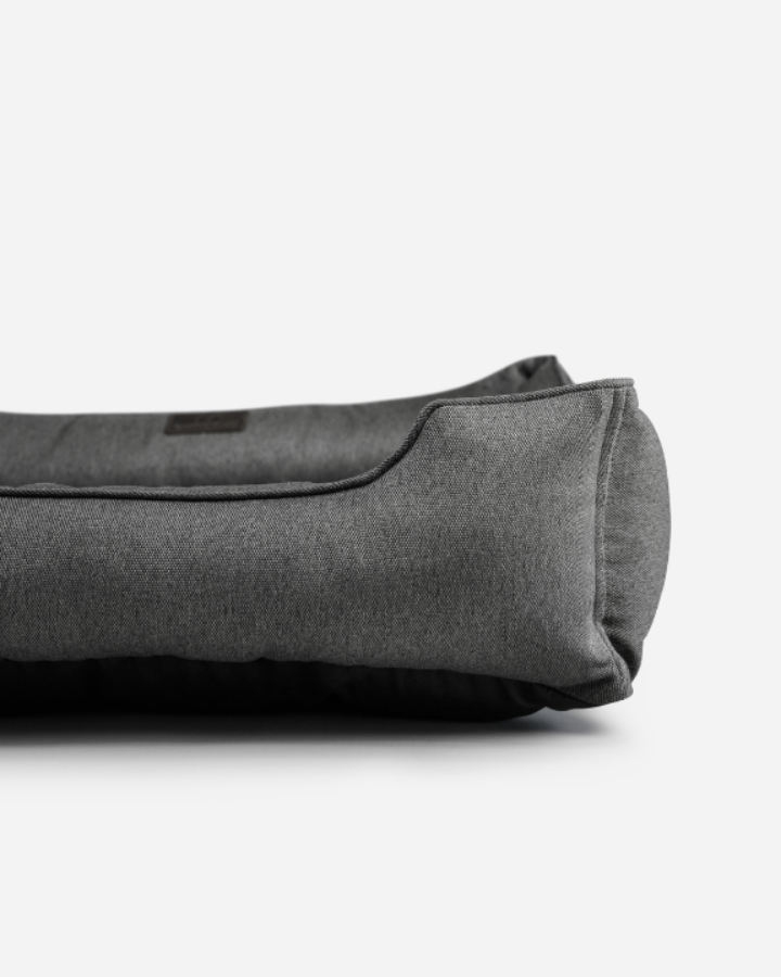Chester & Lee Cotton Sleeper Dog Bed – Gray