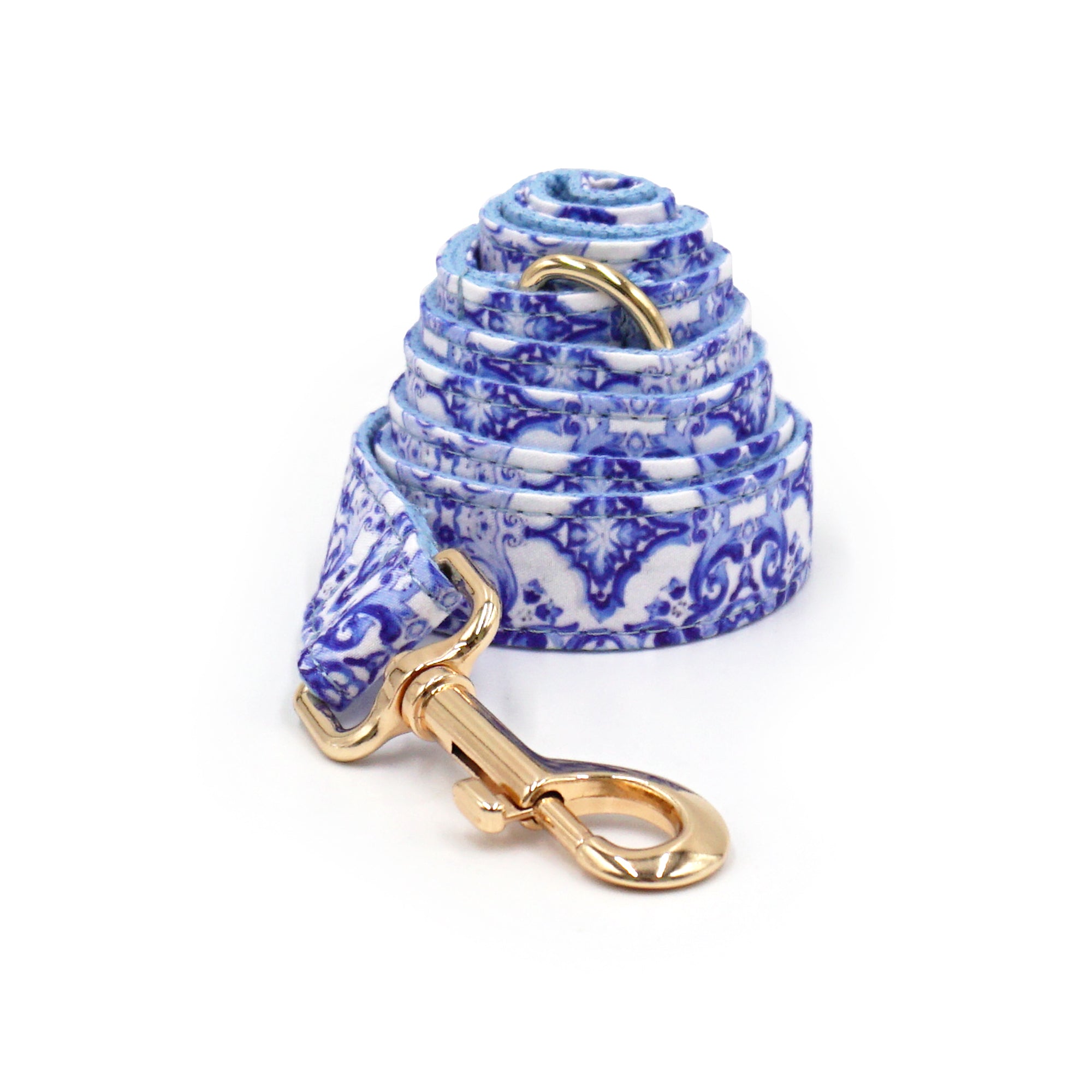 Blue Porcelain Set – Collar, Leash & Bowtie